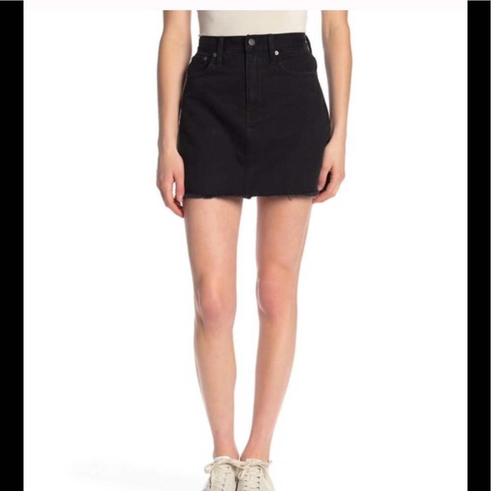 Madewell Denim skirt size 32